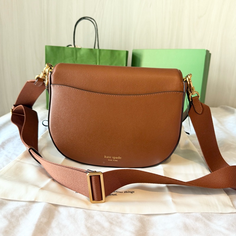 ✨全新🇺🇸 Kate Spade ♠️ 質感真皮馬鞍包(咖啡色)-3