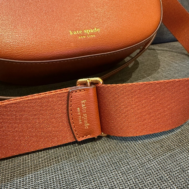 ✨全新🇺🇸 Kate Spade ♠️ 質感真皮馬鞍包(咖啡色)-9