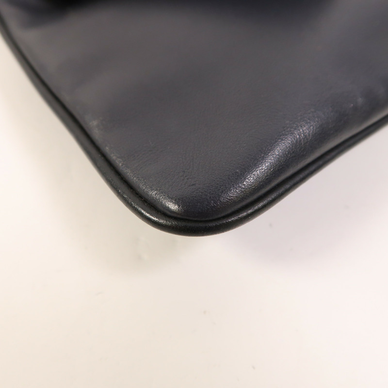 FENDI 牛皮皮革Triplette Clutch銀扣手拿包-10