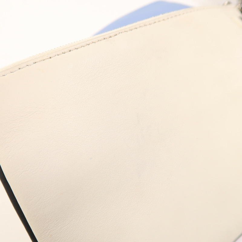 FENDI 牛皮皮革Triplette Clutch銀扣手拿包-13