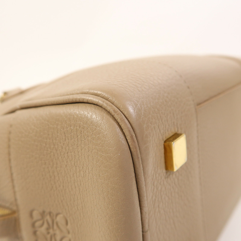 LOEWE 牛皮皮革Amazona 19金扣手挽肩背兩用袋-10