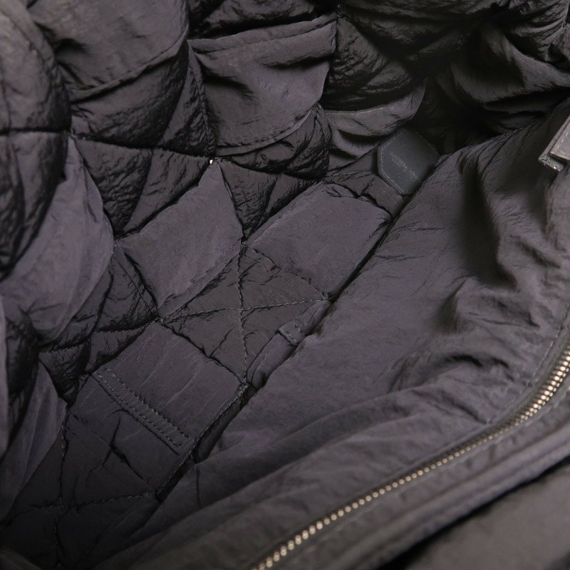 BOTTEGA VENETA 尼龍Padded Tech Cassette銀扣肩背袋-4