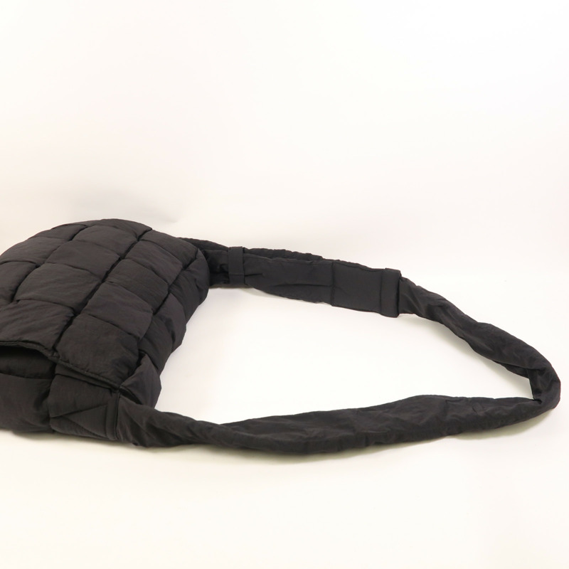 BOTTEGA VENETA 尼龍Padded Tech Cassette銀扣肩背袋-7