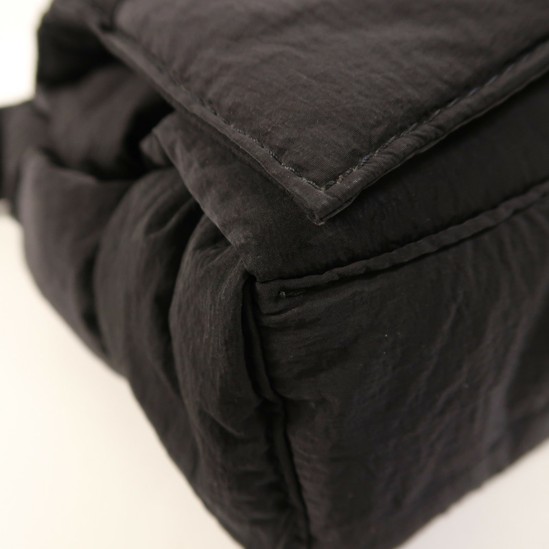 BOTTEGA VENETA 尼龍Padded Tech Cassette銀扣肩背袋-9