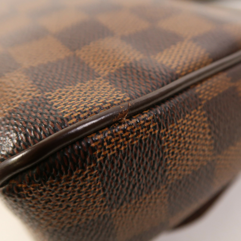 LOUIS VUITTON Damier District PM肩背袋-18