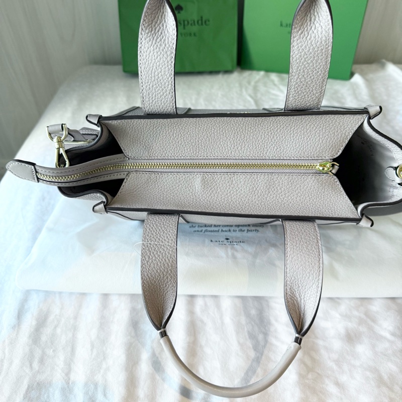 ✨全新🇺🇸 Kate Spade ♠️ 真皮兩用托特包(Cozy Grey 粉芋色)-7