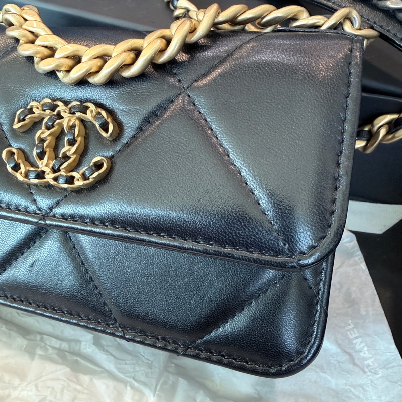 Chanel✨23B黑金19bag woc鏈條包-7