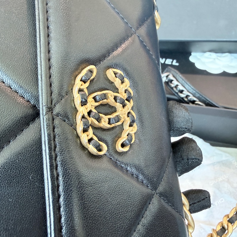 Chanel✨23B黑金19bag woc鏈條包-10