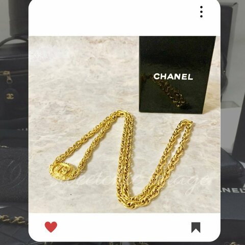 🛍️🎁 26 🔥 2月新品上架 新年情人節💘 CHANEL 香奈兒 復古金色皇冠和橢圓形圖LOGO頸鏈 🔥 香奈兒熱賣款 香奈兒經典款 耳環 CHANEL EARRING