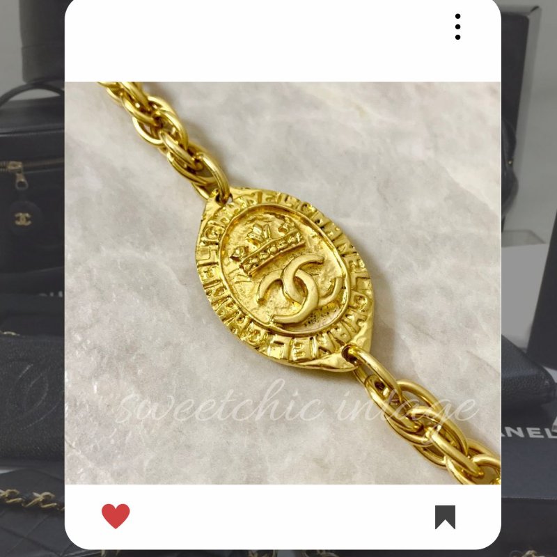 🛍️🎁 26 🔥 2月新品上架 新年情人節💘 CHANEL 香奈兒 復古金色皇冠和橢圓形圖LOGO頸鏈 🔥 香奈兒熱賣款 香奈兒經典款 耳環 CHANEL EARRING-2