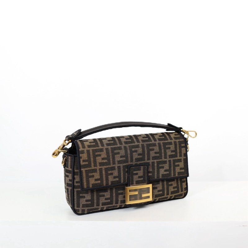 全新Fendi Baguette法棍包-1