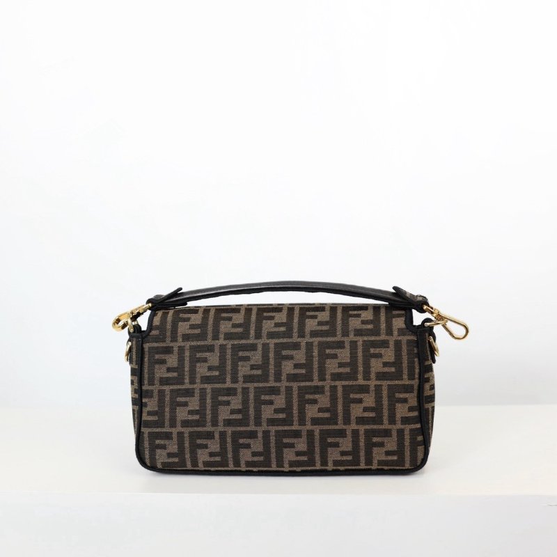 全新Fendi Baguette法棍包-4