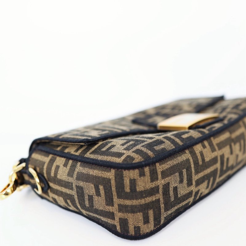 全新Fendi Baguette法棍包-14