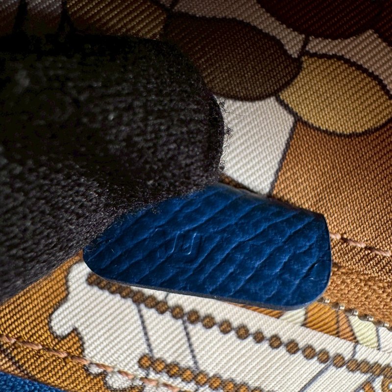 🎉閒置99成新 HERMES Z刻 寶藍色拉鍊絲巾短夾(甜點系列)-15