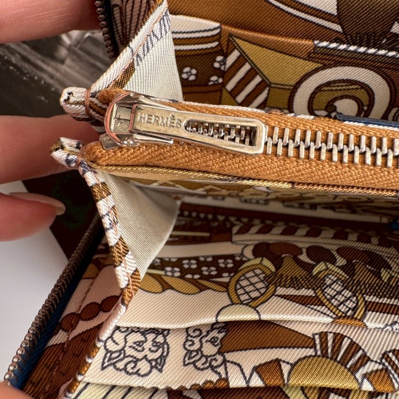 🎉閒置99成新 HERMES Z刻 寶藍色拉鍊絲巾短夾(甜點系列)-19