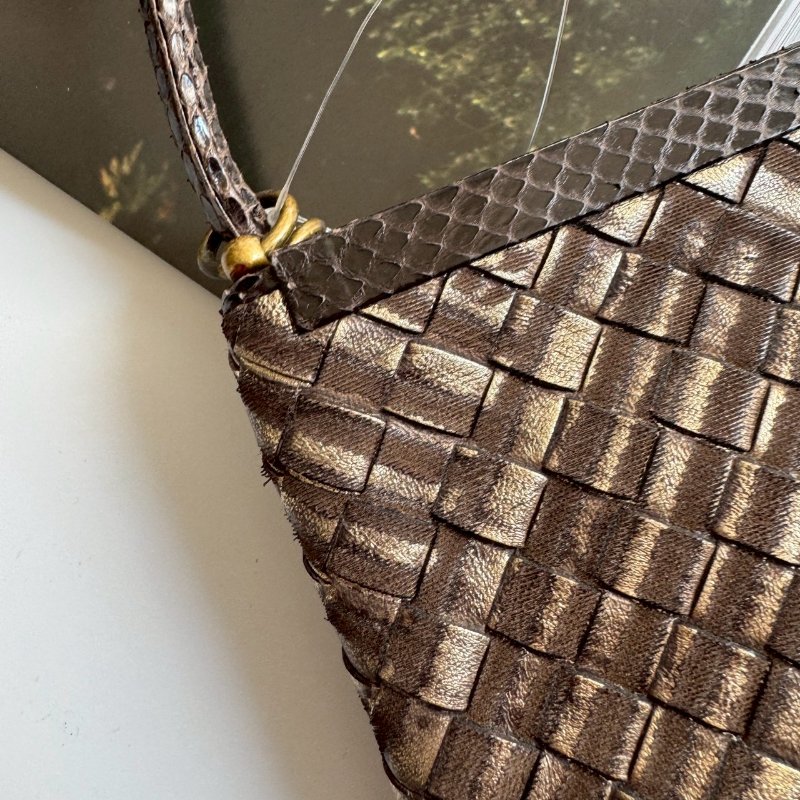 😍絕版隨身小包 BOTTEGA VENETA BV 經典皮革編織金棕色肩背包-2