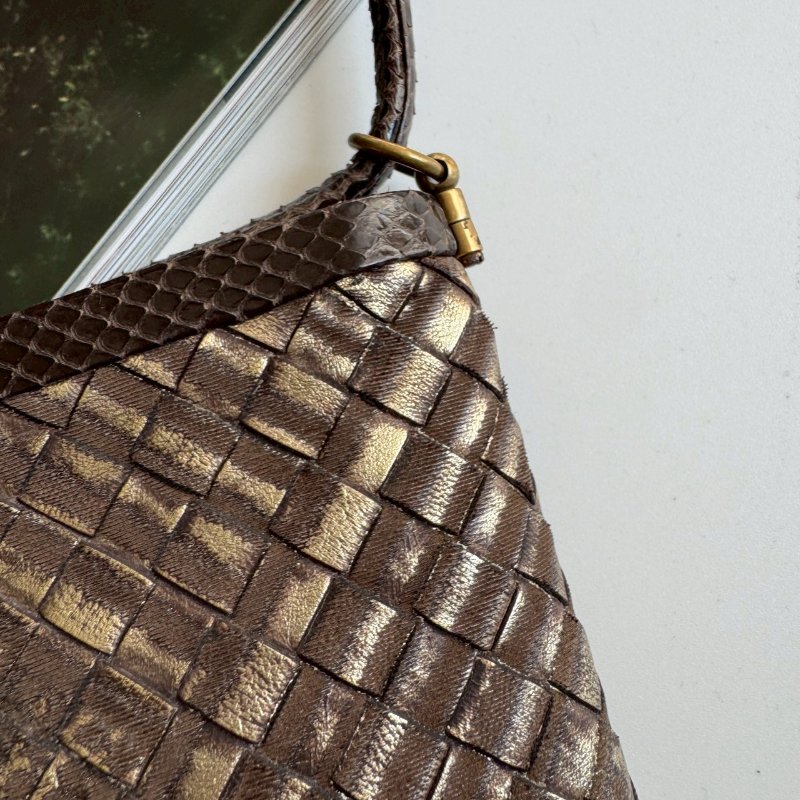😍絕版隨身小包 BOTTEGA VENETA BV 經典皮革編織金棕色肩背包-3