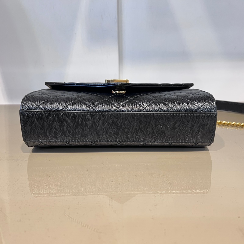 YSL 黑荔枝牛皮Envelope絎縫金釦信封下蓋肩斜背鏈包-2