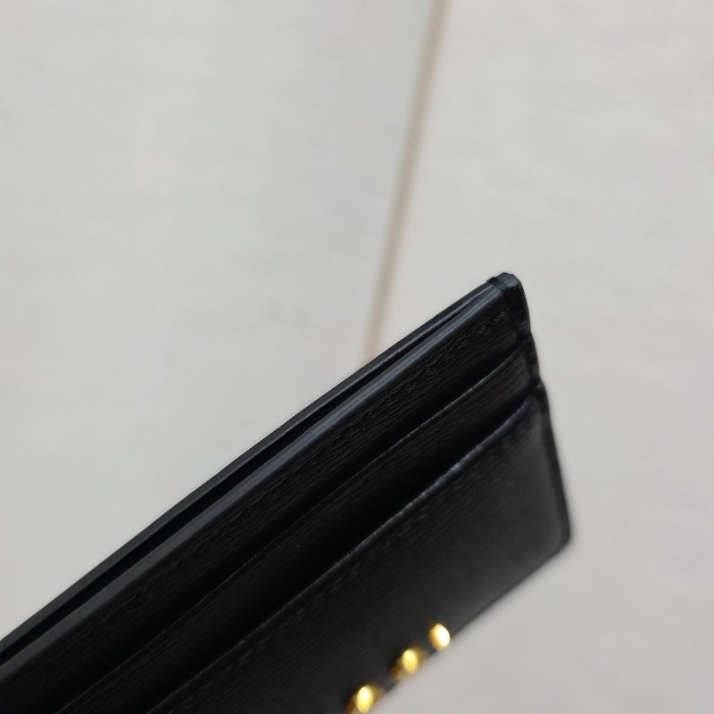 [過新年優惠持續中🧧] Gucci黑牛皮金Logo名片卡夾-7