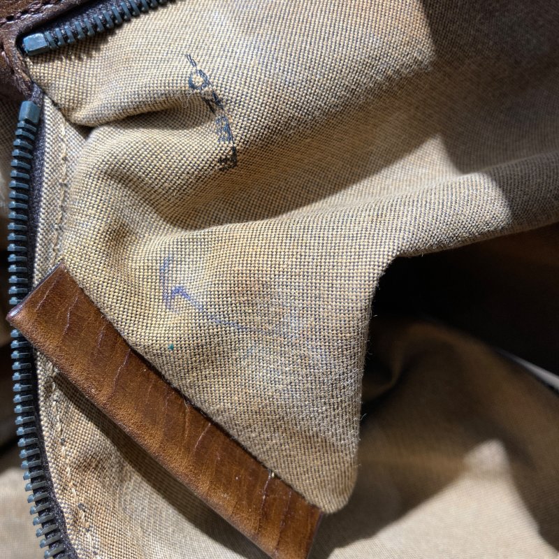 FENDI 芬迪 LOGO手拿包 8BN162 深棕色-11