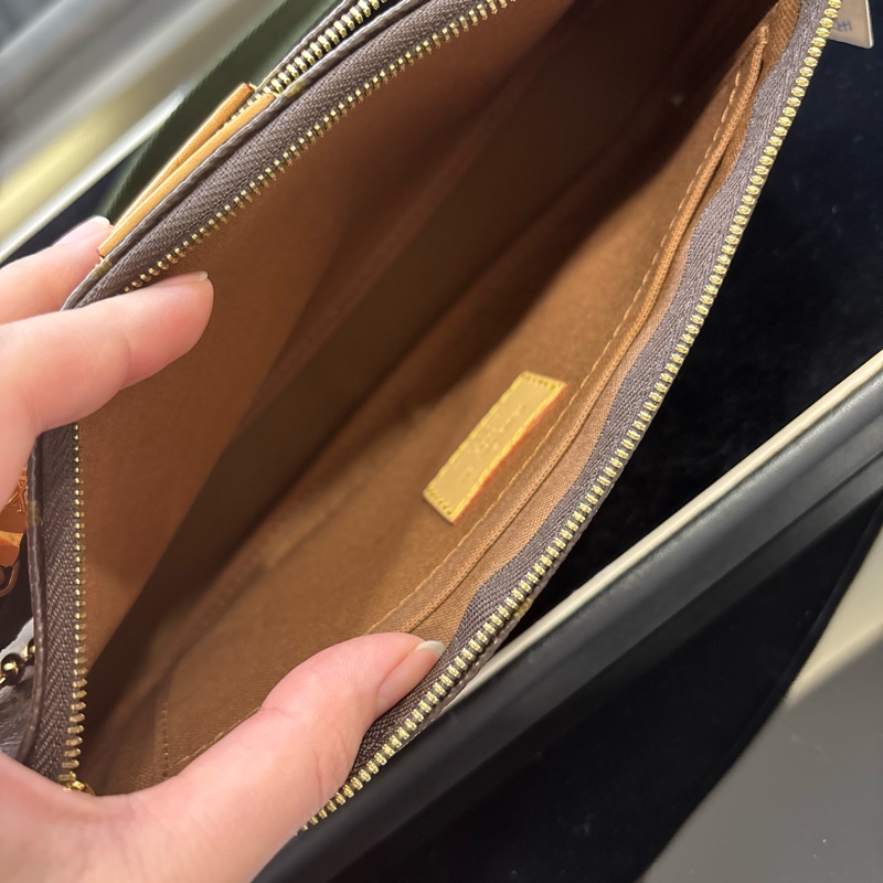 💚 Louis Vuitton LV 路易威登 Pochette Accessoires M44813-8