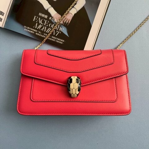 ✨經典款 Bvlgari 桃紅色琺瑯石蛇頭鏈背包