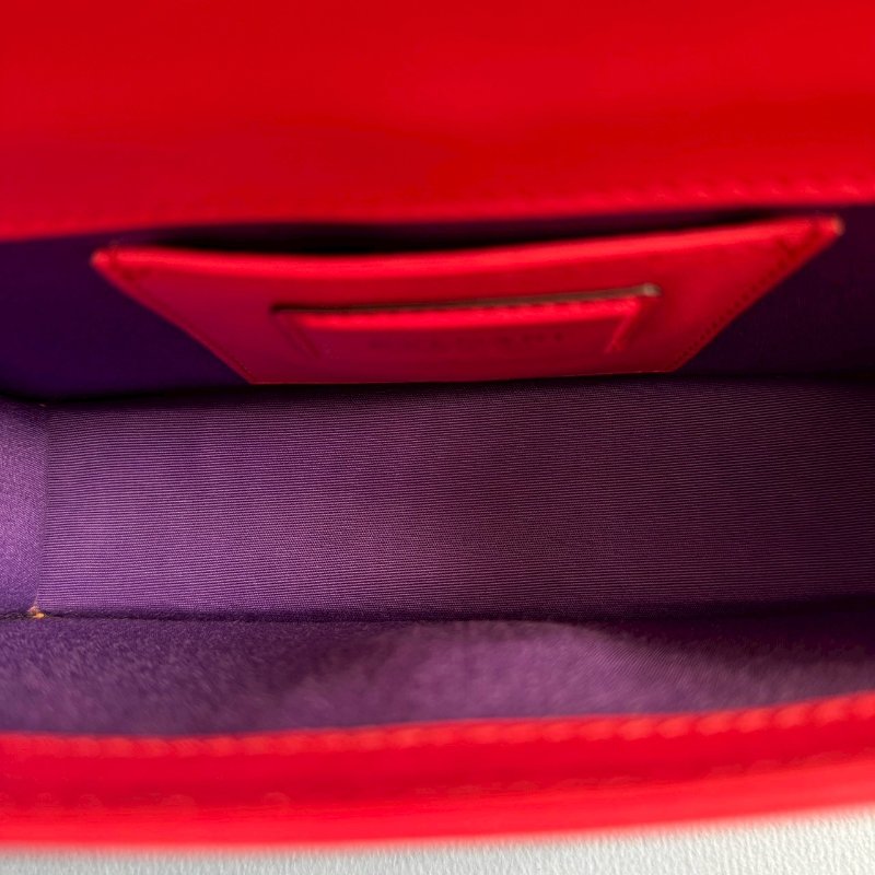 ✨經典款 Bvlgari 桃紅色琺瑯石蛇頭鏈背包-14