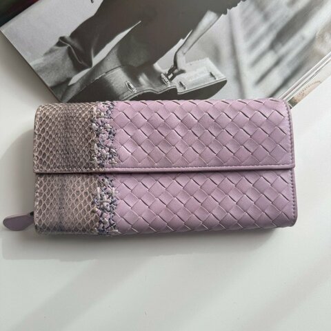 🎆盒子、防塵都有 BV 芋香紫水蛇皮釦式長夾