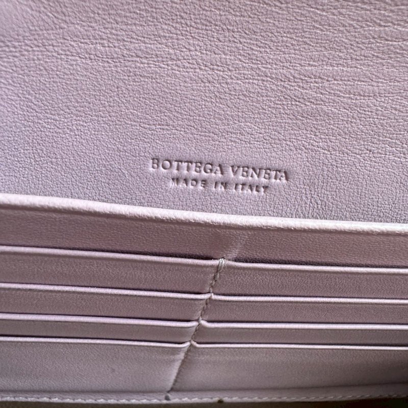 🎆盒子、防塵都有 BV 芋香紫水蛇皮釦式長夾-23