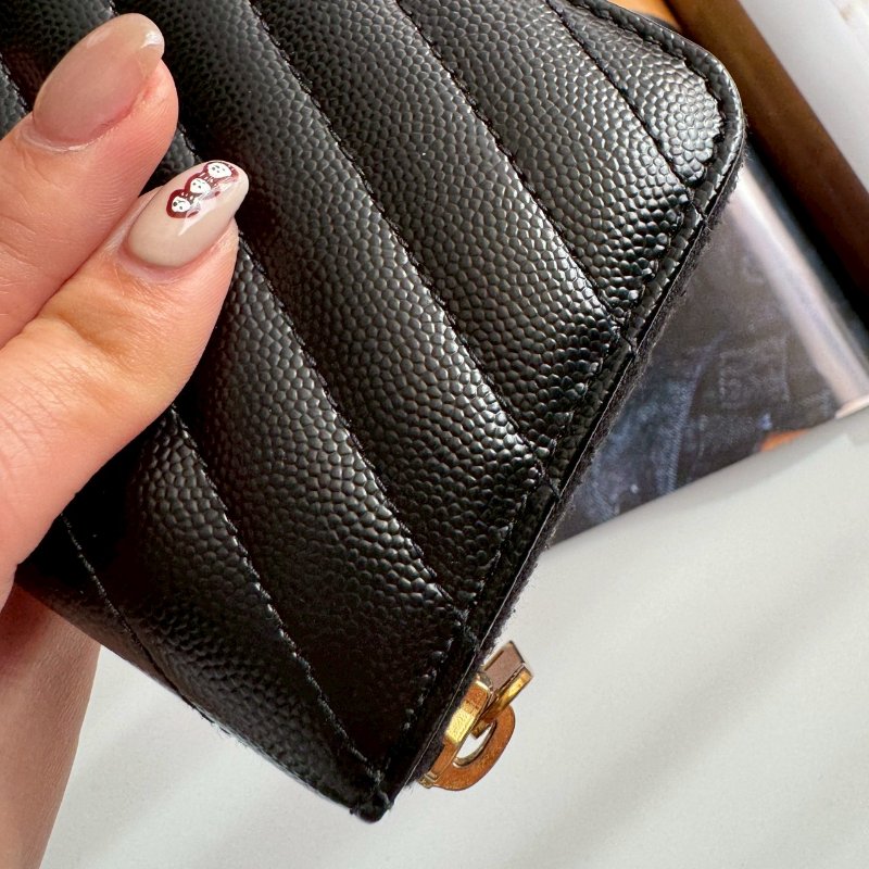 ✨經典熱銷款 YSL 黑色荔枝皮拉鍊長夾-9