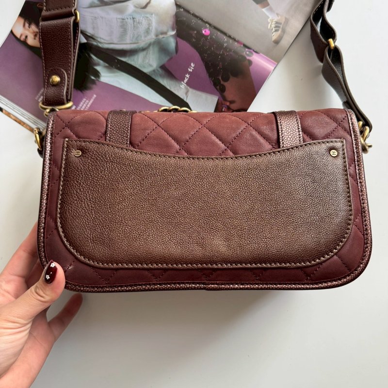 🎉10萬不到 Chanel Paris-Bombay 酒紅拼羊皮學院風橫式斜背包-2