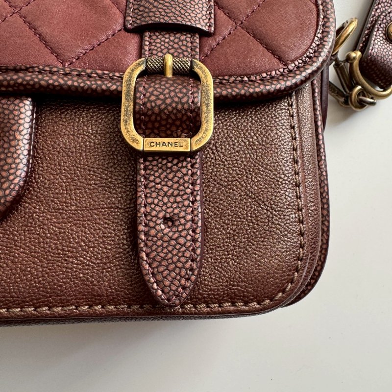 🎉10萬不到 Chanel Paris-Bombay 酒紅拼羊皮學院風橫式斜背包-10