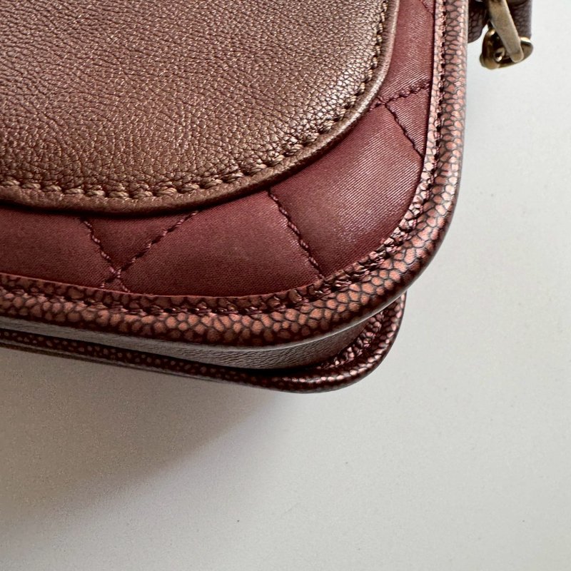 🎉10萬不到 Chanel Paris-Bombay 酒紅拼羊皮學院風橫式斜背包-14