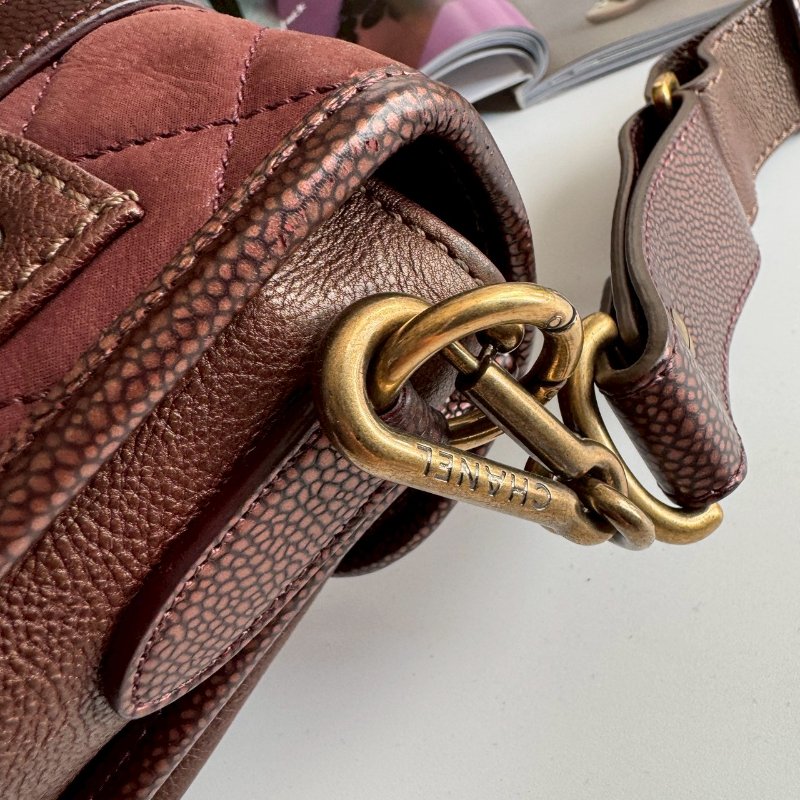 🎉10萬不到 Chanel Paris-Bombay 酒紅拼羊皮學院風橫式斜背包-15