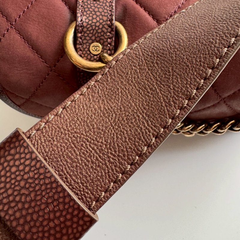 🎉10萬不到 Chanel Paris-Bombay 酒紅拼羊皮學院風橫式斜背包-22