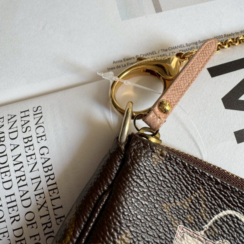 ✨外出隨手帶 LV 經典花紋塗鴉小鏈包-4