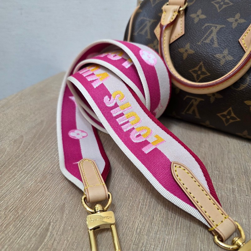 [新年優惠持續中🧧好物把握] LV原花金釦Speedy20手提斜背-15