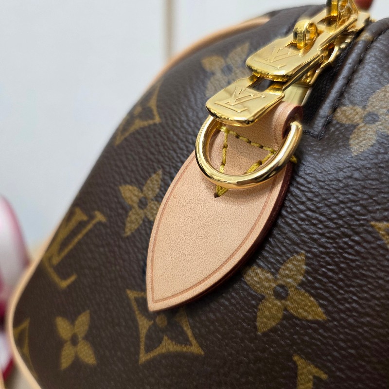 [新年優惠持續中🧧好物把握] LV原花金釦Speedy20手提斜背-31