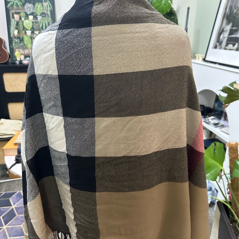 Burberry nova格紋流蘇披肩-3