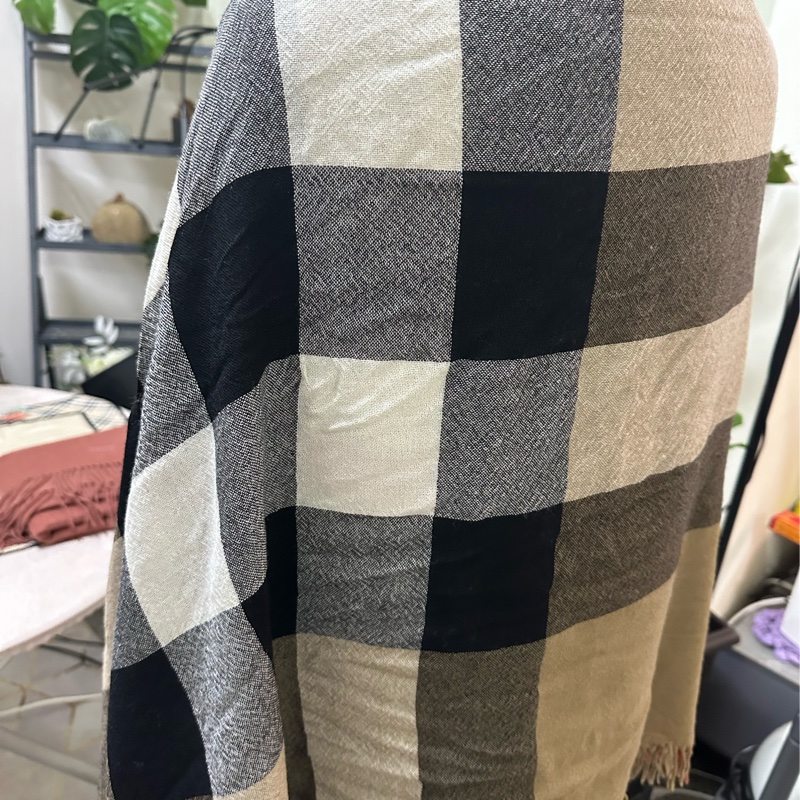 Burberry nova格紋流蘇披肩-4