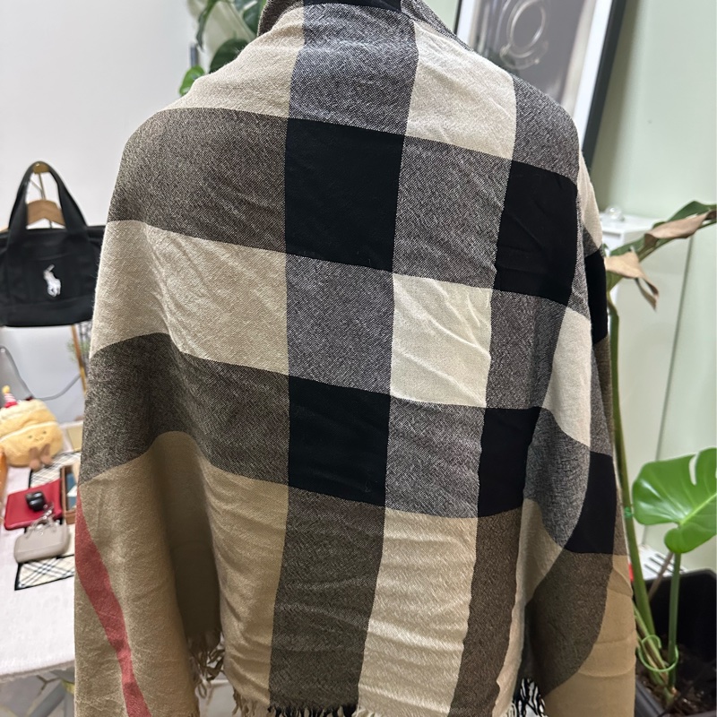 Burberry nova格紋流蘇披肩-9
