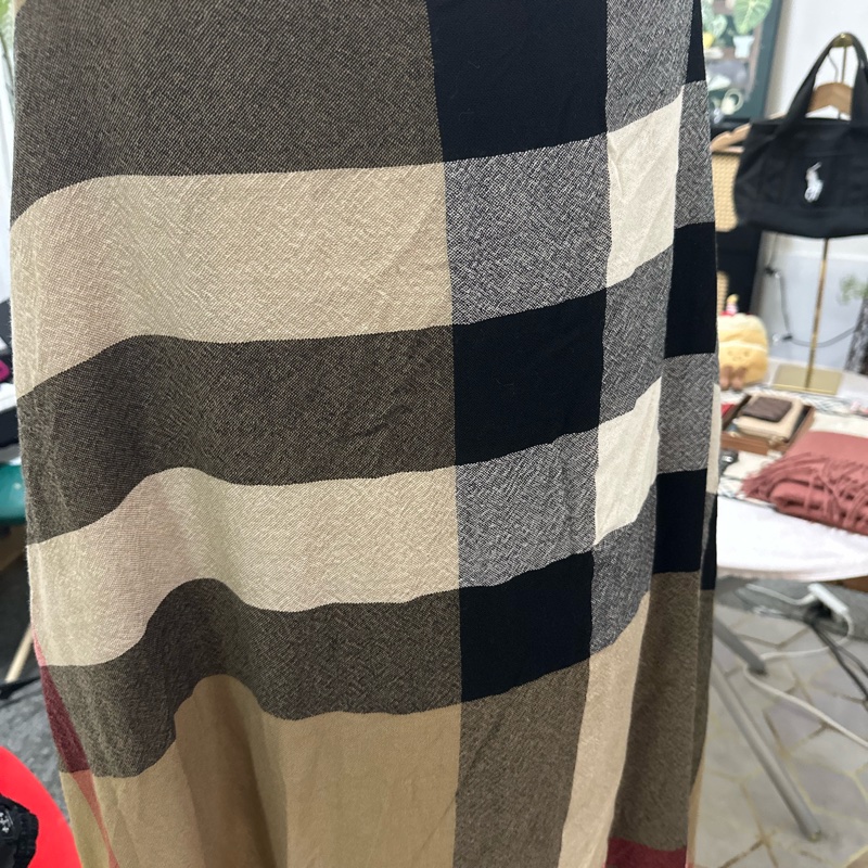 Burberry nova格紋流蘇披肩-12