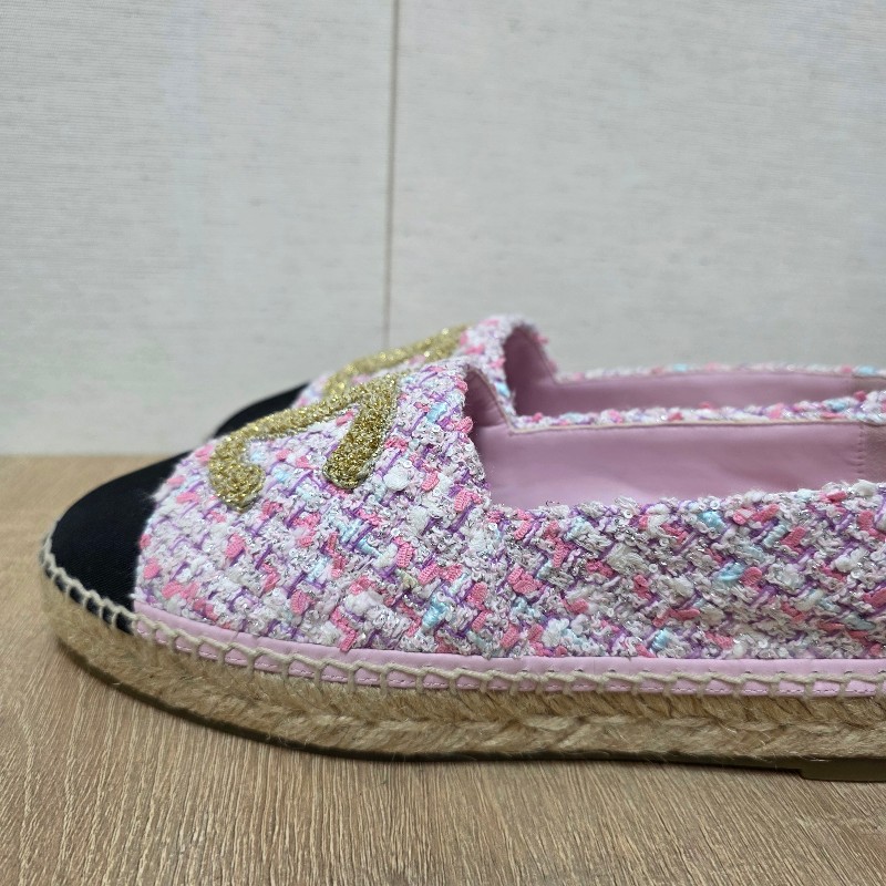 [ 季節限定🎄甜價出] Chanel粉白紫毛呢草編鉛筆鞋-2