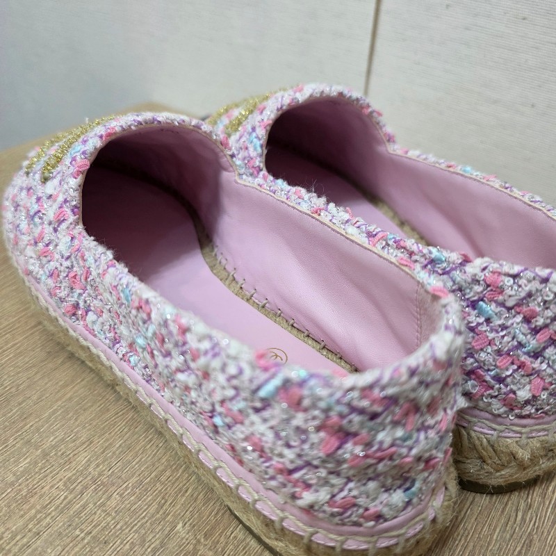 [ 季節限定🎄甜價出] Chanel粉白紫毛呢草編鉛筆鞋-4