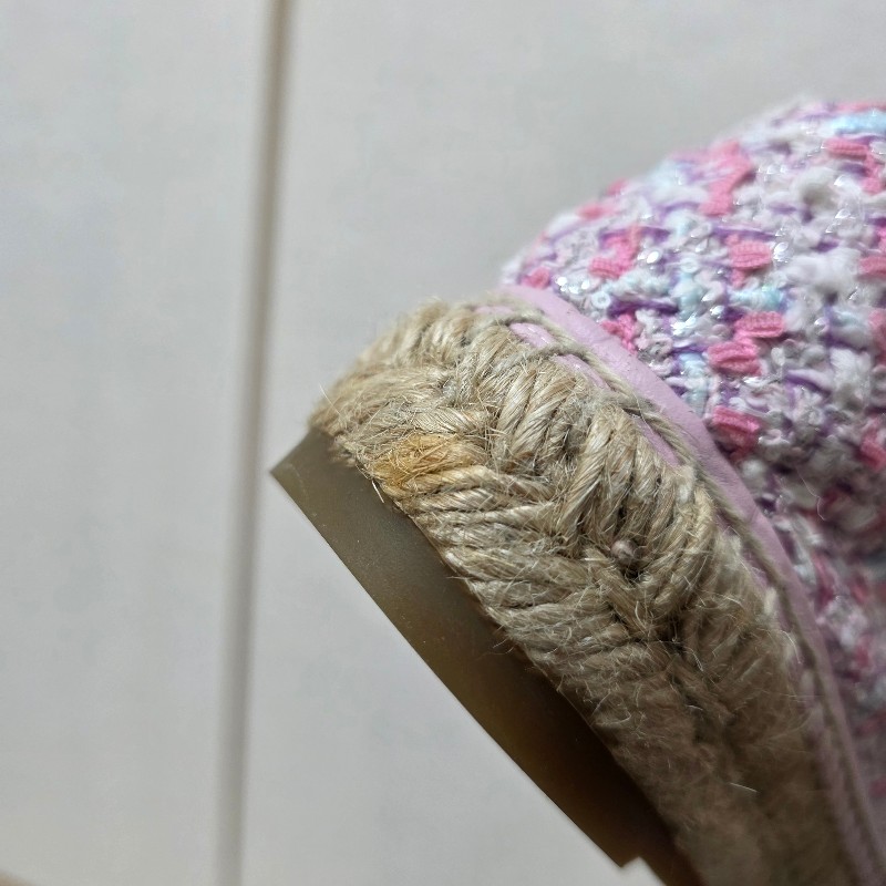 [ 季節限定🎄甜價出] Chanel粉白紫毛呢草編鉛筆鞋-18