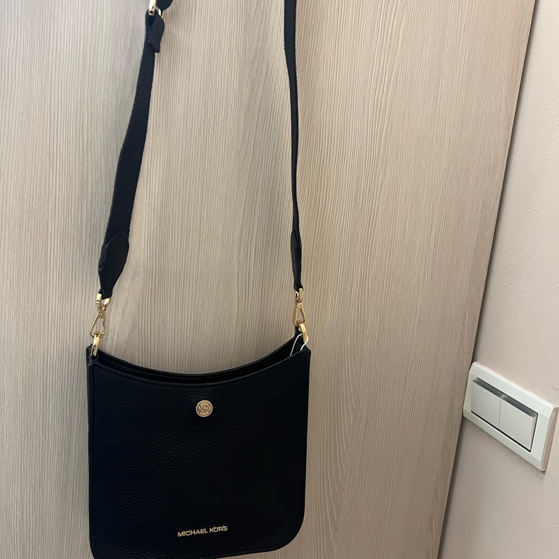 MICHAEL KORS 側背包（黑色）-13