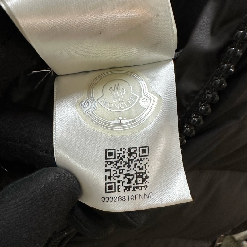 Moncler 男仕厚羽絨背心-16