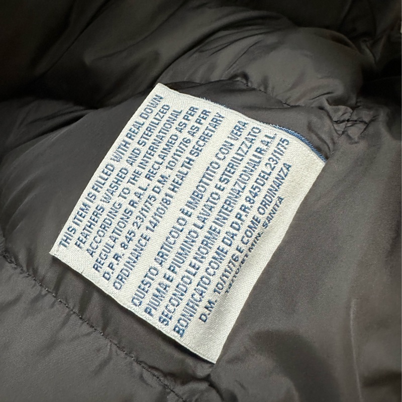 Moncler 男仕厚羽絨背心-24