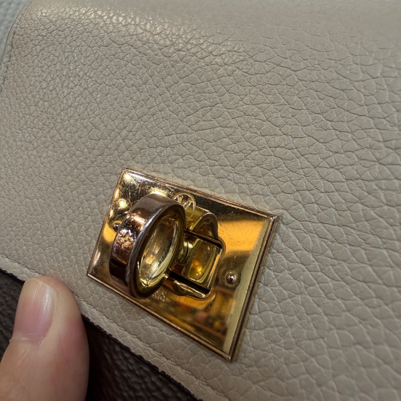 LV 原花奶茶牛皮Victorine on my side金釦三折短夾M82398-2