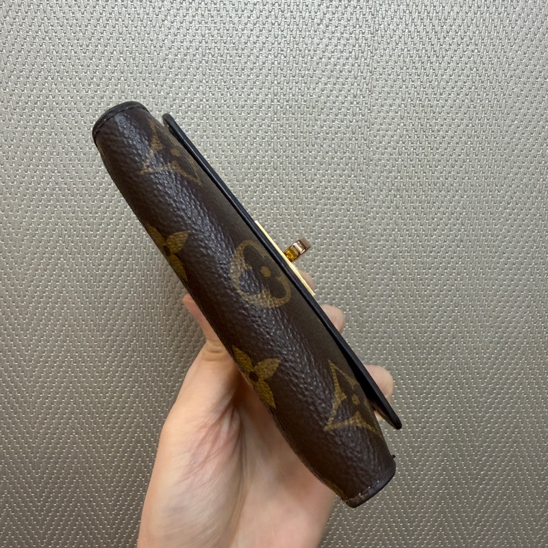 LV 原花奶茶牛皮Victorine on my side金釦三折短夾M82398-8